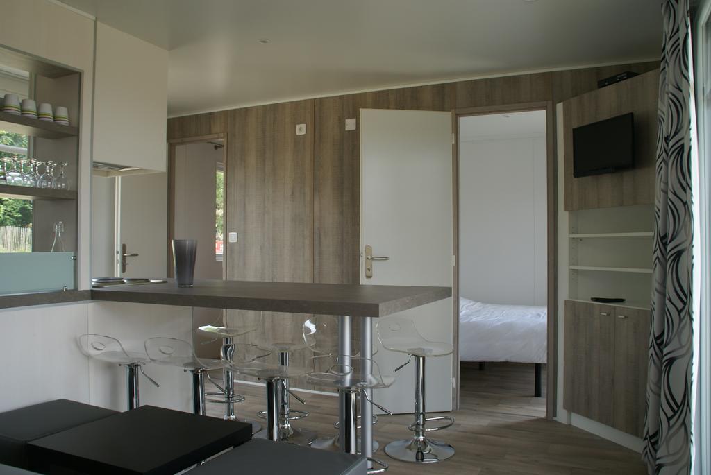 Les Roulottes & Cottages Du Moulin Chenille-Change Экстерьер фото